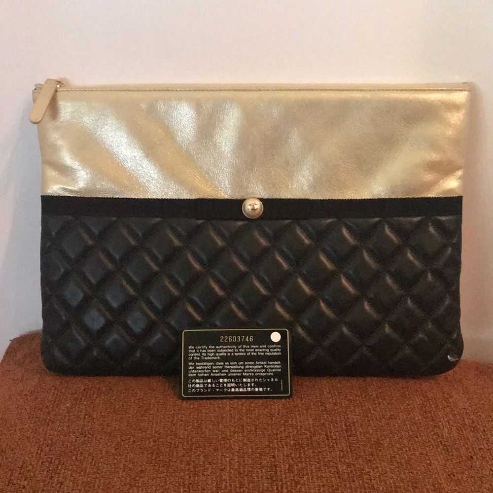 CHANEL clutch